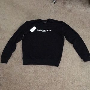 Balenciaga Crewneck size XL slim fit